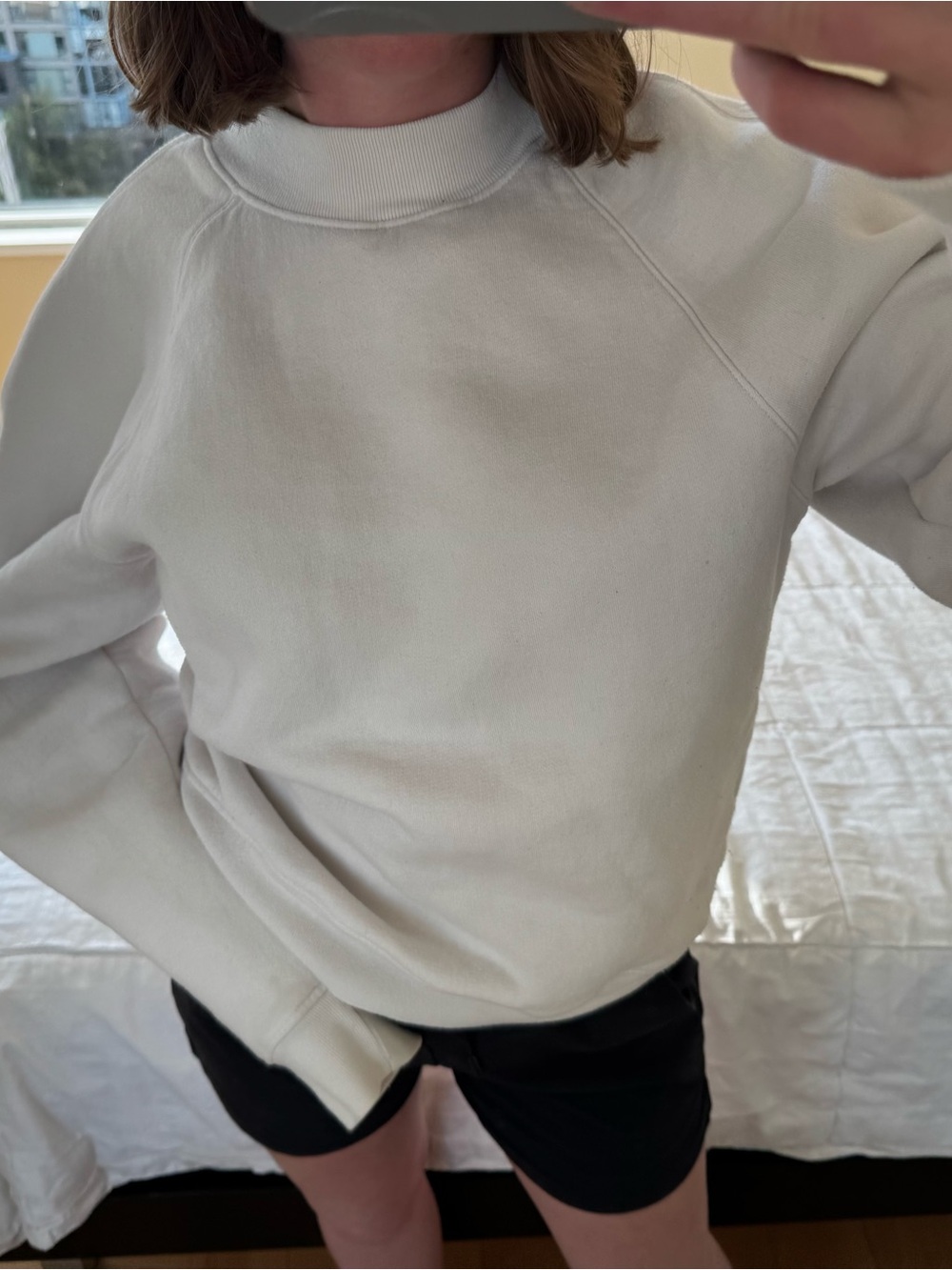 Minimalist AGOLDE Cream Sweatshirt - Picture 3 of 7